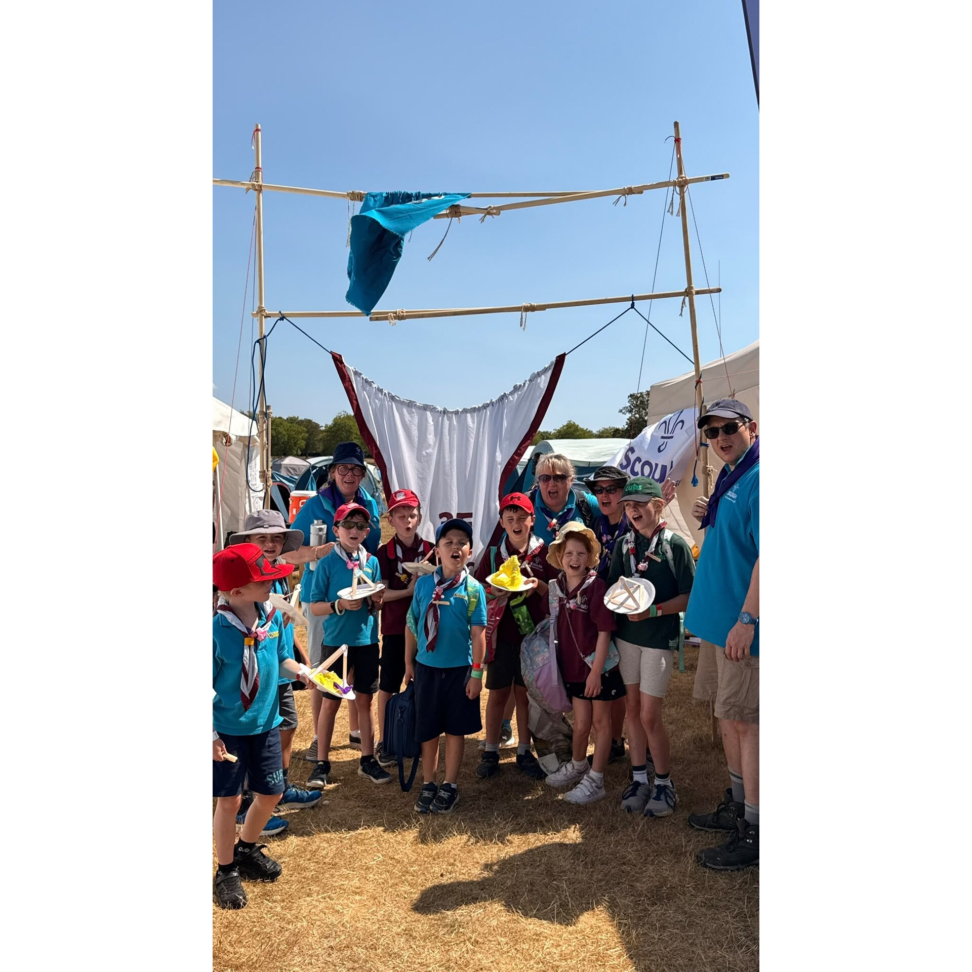 Well done to the Scouts and Guides who came along to 3rd Farnborough’s POTA radio activation this evening.  They made contact with Norway, Portugal, Ireland, Spain, Italy, France amongst other countries.  22 contacts in total.  Bravo !
